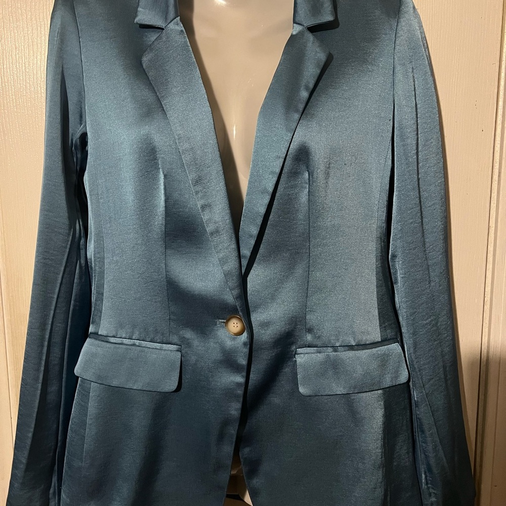 Elegant Blue Women's Blazer